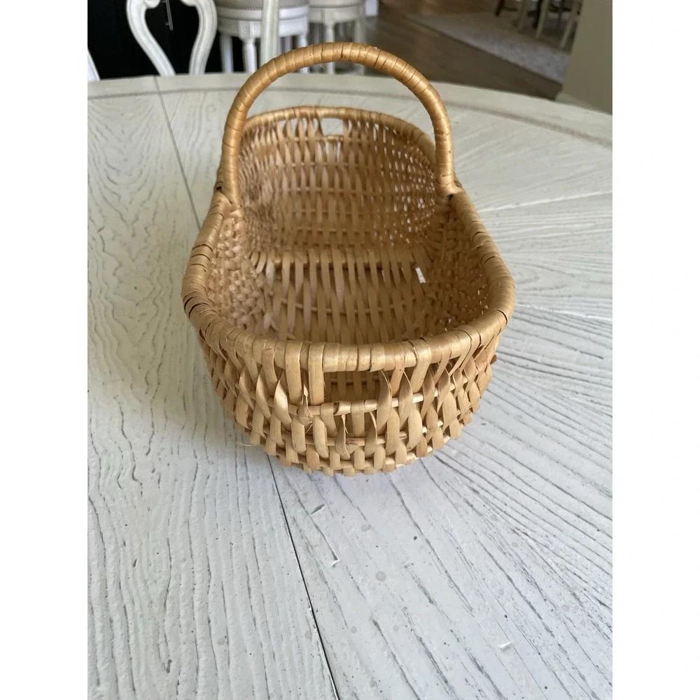 Vtg Woven Bohemian Wicker Rattan Handled Basket Hippie‎  Boho New